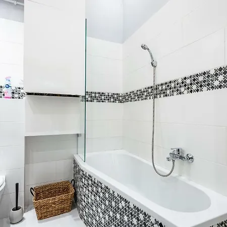 Center,the Rumbach *