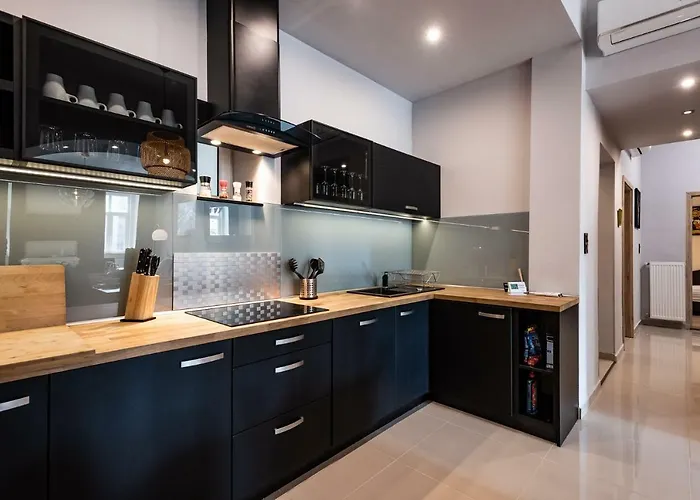 Center,the Rumbach Daire