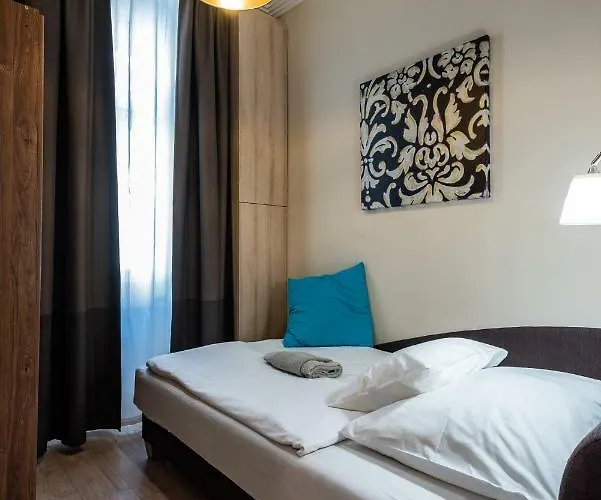 Daire Center,the Rumbach *